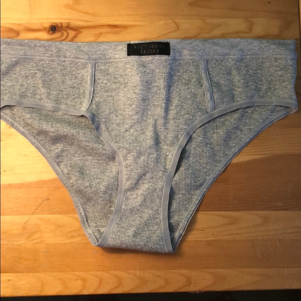 XL VS hipster